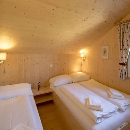Chalet Superior Chalet 63a シャレー